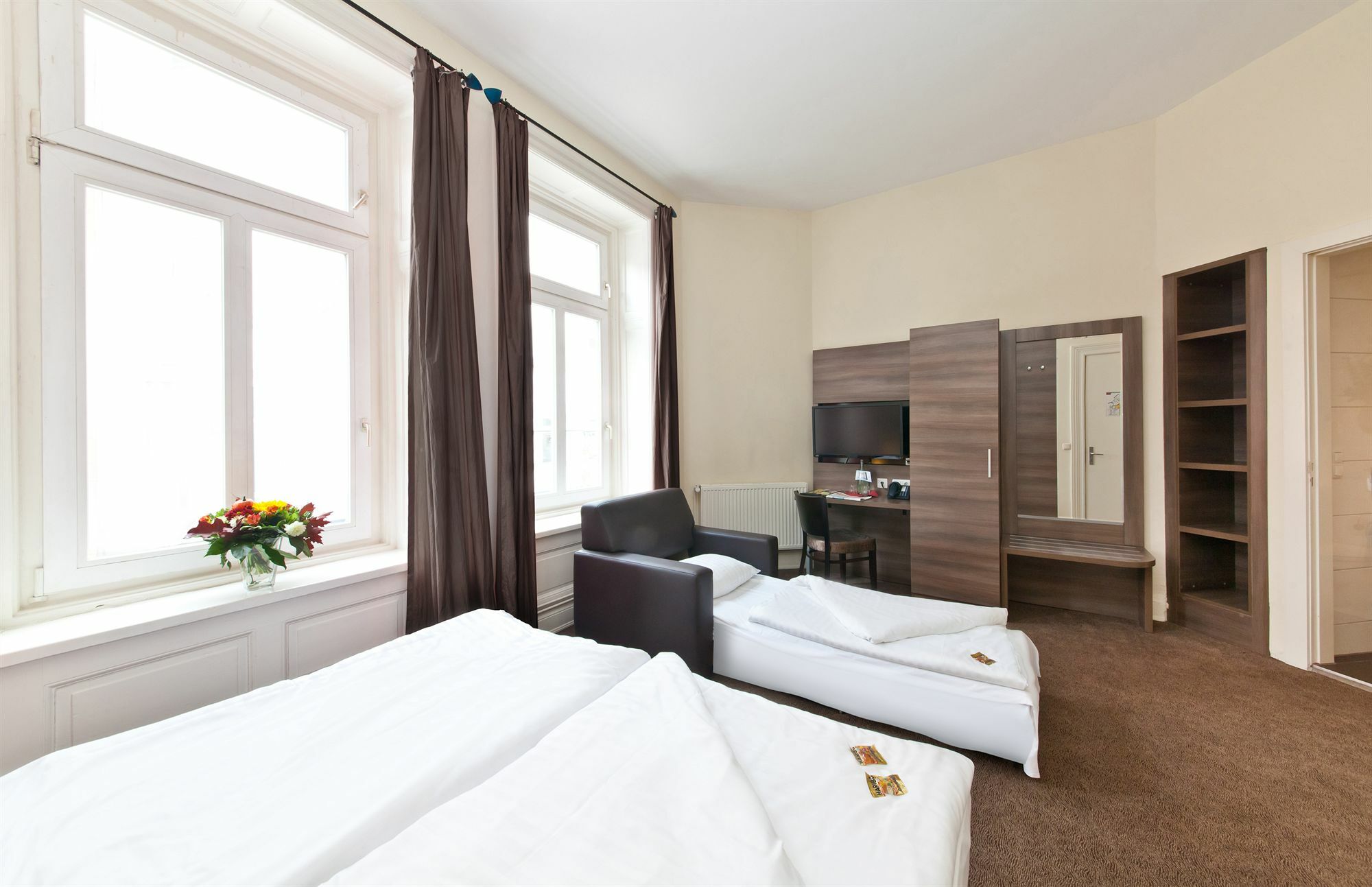 Hotel Koenigshof Hamburg Exterior photo